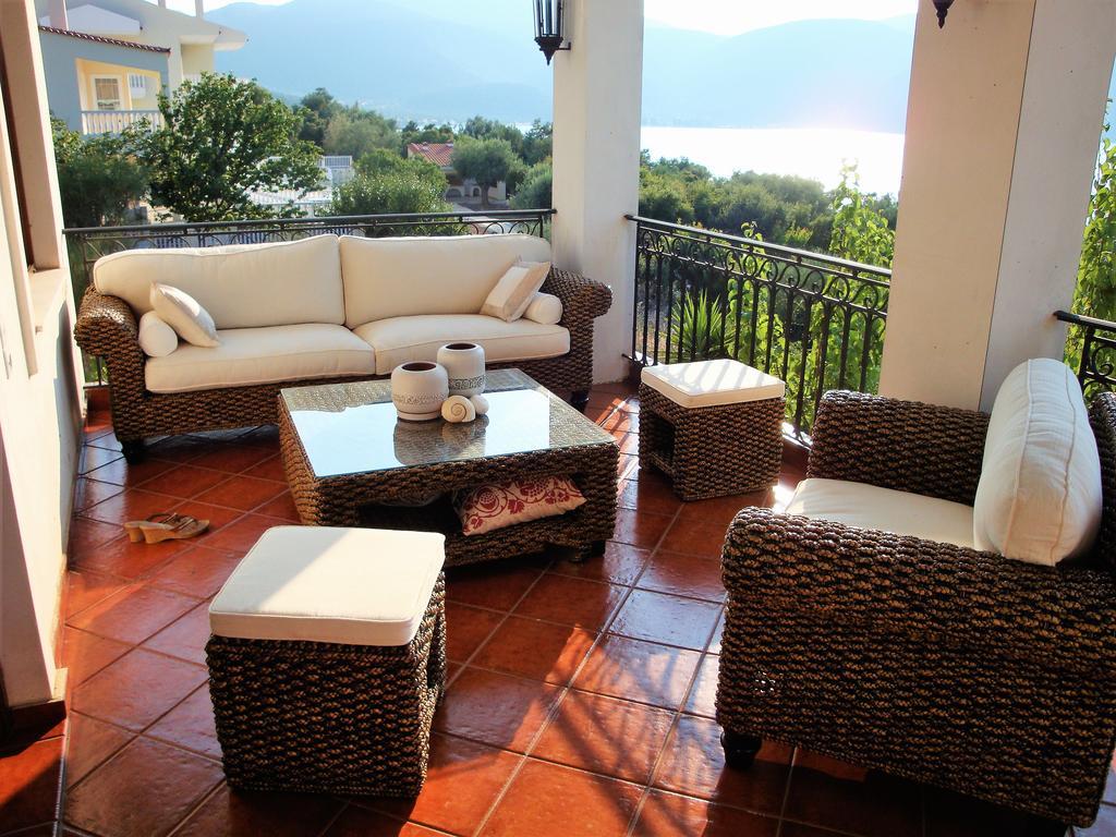 Waterfront Mediterranean Villa Skroponeria ภายนอก รูปภาพ