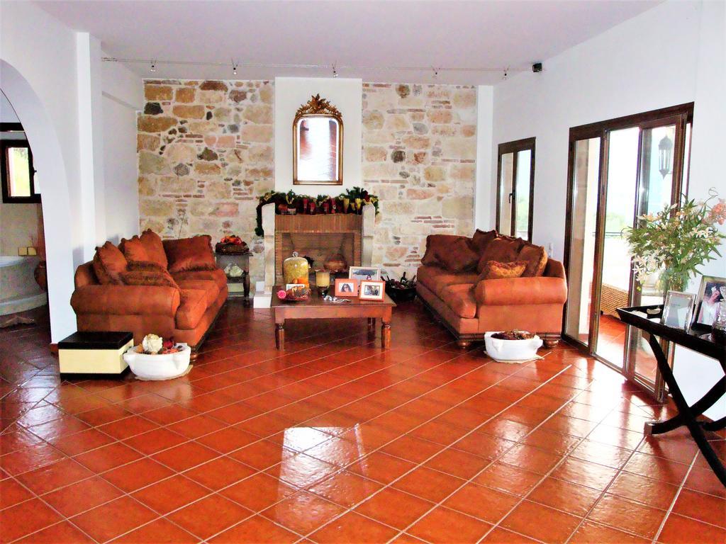 Waterfront Mediterranean Villa Skroponeria ภายนอก รูปภาพ